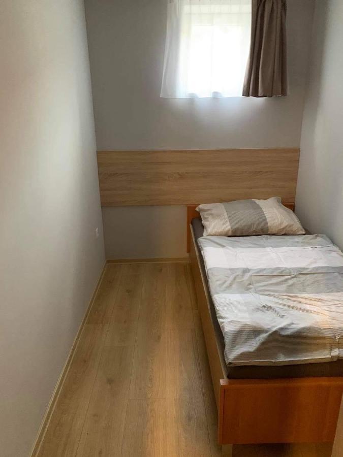Beregi Apartman Тисауйварош Екстериор снимка